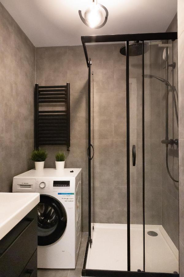 Clicktheflat Conrada Apart Rooms Warschau Exterior foto